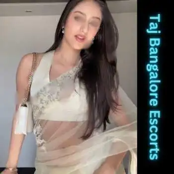 A Girl Suman Nath In Saree Tell About Iam Available In Electronic city, 