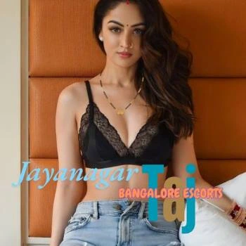 Beautiful Call Girls In Jayanagar  with a charming smile for a perfect date night